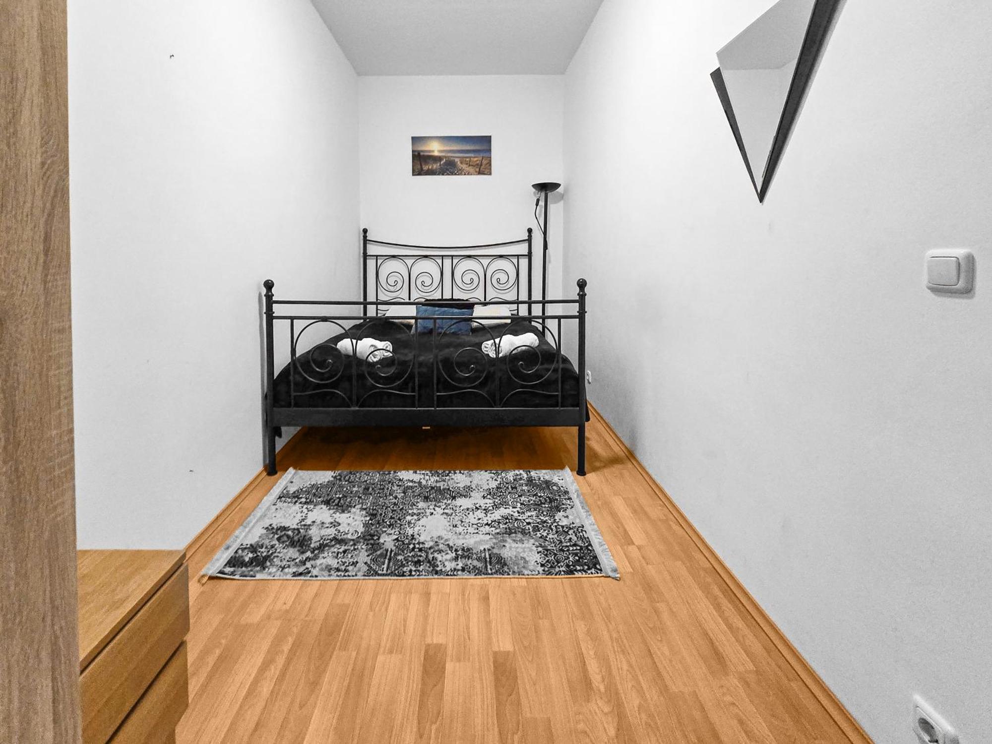 Modern Three-Bedroom, Triple King Beds Vienne Extérieur photo